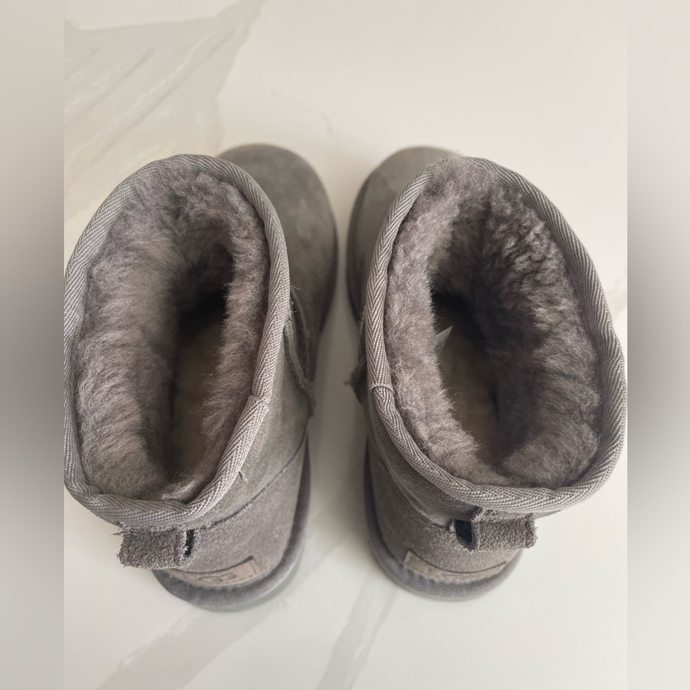Ugg Classic Mini II Boots in Gray - Picture 3 of 6